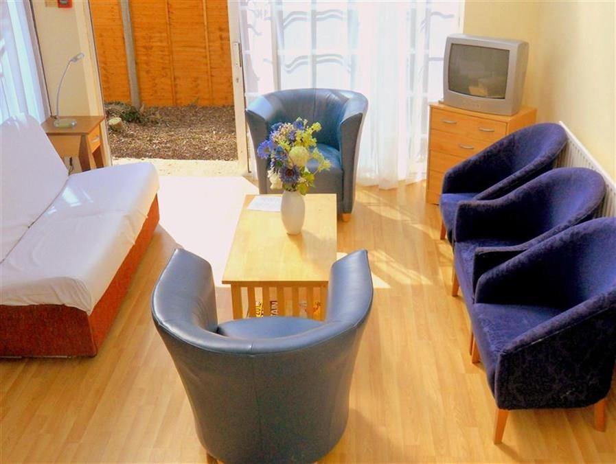 Heathrow Lodge Hillingdon Buitenkant foto