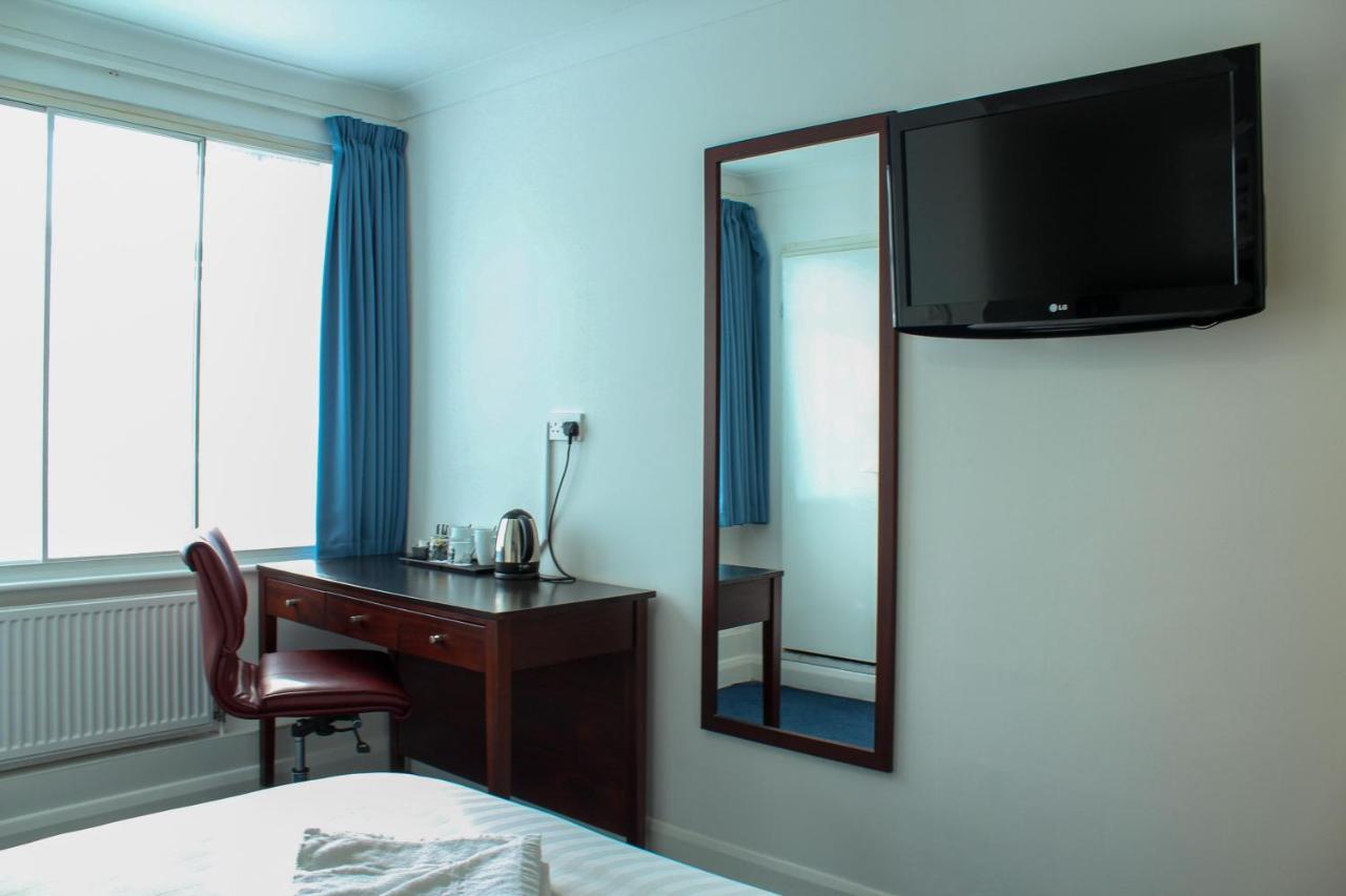 Heathrow Lodge Hillingdon Buitenkant foto